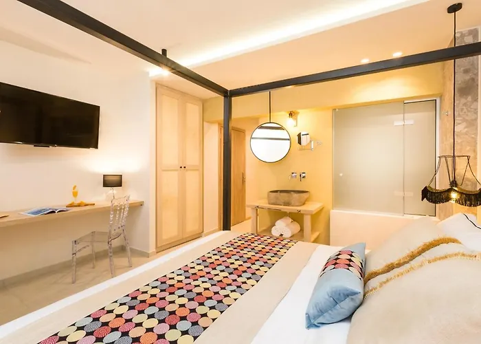 Cressa - Adults Only